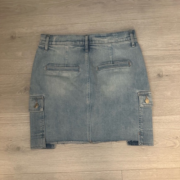 Express jean Mini Skirt - Picture 2 of 5